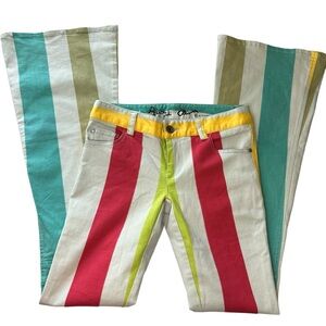 Alice & Olivia Striped Bell Bottom flared retro low waisted Jeans size 2 / 26